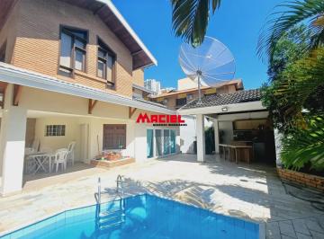 Casa · 470m² · 4 Quartos · 3 Vagas · casa no Condomínio Aquarius I em são Jose dos campos com 04 quartos 05 banheiros