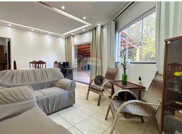 Casa · 233m² · 5 Quartos · 2 Vagas · CASA COM 3 QUARTOS + APARTAMENTO INDEPENDENTE À VENDA NO GUARÁ 2 | CONDOMÍNIO FECHADO | DUPLA RENDA