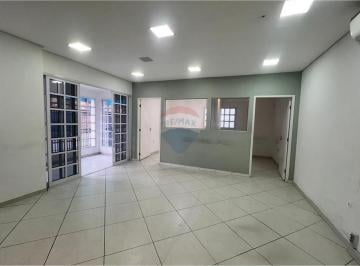 Comercial · 240m² · 6 Vagas · Prédio comercial