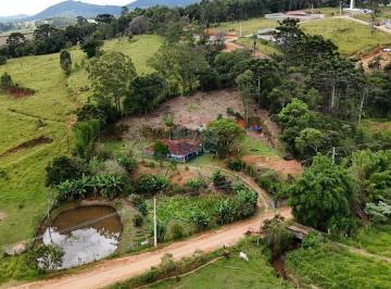 Rural · 180m² · 3 Quartos · Chácara ao lado da cachoeira à venda em Toledo MG
