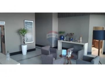 Apartamento · 55m² · 2 Quartos · 1 Vaga · Apt para alugar num excelente cond e ótima localização com vista mar