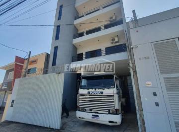 Comercial · 352m² · Galpão para alugar com pé direito alto no Wanel Ville em Sorocaba/SP
