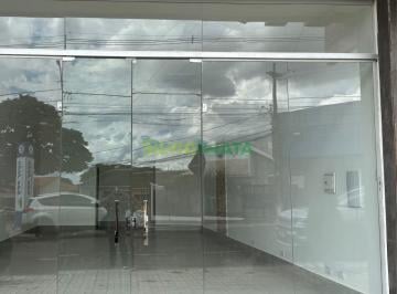 Foto 0 · Localizada na Avenida dos Palmares, esta sala comercial oferece um espaço amplo e bem posicionado pa