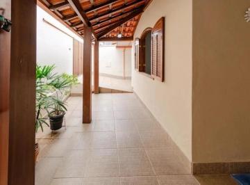 Casa · 60m² · 4 Quartos · 2 Vagas · CASA A VENDA 4 QUARTOS| 2 BANHEIROS | 2 VAGAS