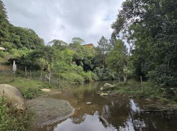 11950714ca547ab5e27b1236002bdcc22d4fdd4a · Sítio em Mairiporã com 39.481 m² | Lagos | Casa mobiliada | 3 Quartos (2 Suítes) | Piscina 15 min de