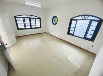Casa · 227m² · 4 Quartos · 8 Vagas · Casa com 4 quartos à venda em Centro - SP