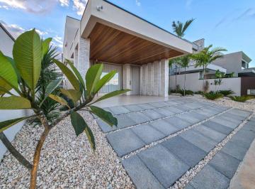 Casa en Venda de 3 quartos Setor Habitacional Jardim Botânico · Casa nova no Lê Premiere com 3 suítes, 290m2