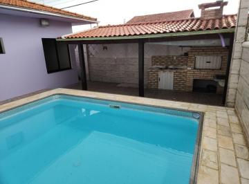 Casa de 4 quartos, Florianópolis · Casa com 4 dormitórios e piscina para venda no Campeche