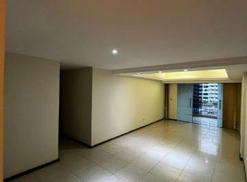 Apartamento de 3 quartos, Recife · Vendo com 131m2, px, na Av. Dom. Ferreira, 03 qtos sendo 01 suíte, 01 vaga. Aceita FGTS/Fin. Banco.