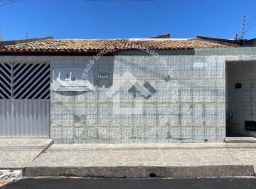 Casa à venda no Bairro Aeroporto com 4 Quartos, Próxima à Igreja Santa Teresa e ao Aeroporto · Casa à venda no Bairro Aeroporto com 4 Quartos, Próxima à Igreja Santa Teresa e ao Aeroporto