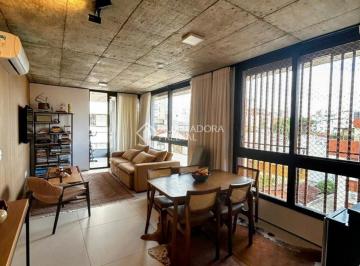 Apartamento · 101m² · 3 Quartos · 2 Vagas · Apartamento com 3 suites no bairro Petrópolis