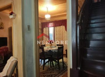 Casa · 150m² · 3 Quartos · Sobrado em Avenida Senador Feijó - Vila Mathias - Santos/SP
