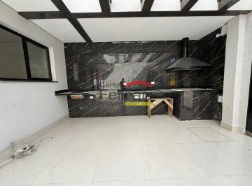 Casa · 115m² · 4 Quartos · 2 Vagas · Sobrado novo em Santa Terezinha, 4 dormitórios, 3 suítes, 2 vagas, churrasqueira e garden