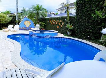 Casa · 378m² · 4 Quartos · 2 Vagas · Casa Residencial com 4 suítes, com 378m² em Jurerê Internacional.