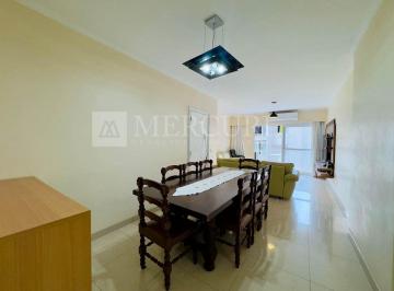 e8754b1e9e9962db851b5900d406d0b32bbde46f · Apartamento à venda na Praia da Pitangueiras em Guarujá