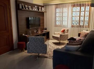 Casa · 1280m² · 3 Quartos · 4 Vagas · Encante-se com Este Sobrado de Luxo na Parada Inglesa: Espaço, Conforto e Sofist