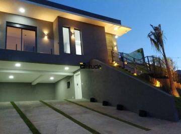 Casa · 230m² · 1 Quarto · 4 Vagas · CASA Á VENDA CONDOMÍNIO RESERVA SANTA ANNA.