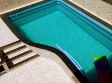 Casa de 3 quartos, Araruama · Casa Duplex 3 qts 2 suítes 2 vgs piscina Parque Hotel Araruama