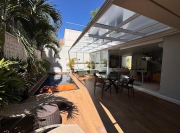 3ef996dcb19fd0c2a835842edbff46a6e4445502 · Casa frente ao mar em Juquehy | 5 suítes | Reformada | Piscina privativa