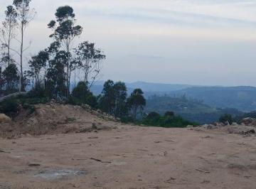 Terreno , São Roque · Terreno reservado e em condomínio tranquilo pertinho da Rota do Vinho