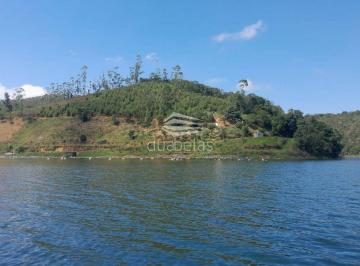 Casa · 91000m² · 1 Quarto · 5 Vagas · Chácara beira de Represa, em Paraibuna.