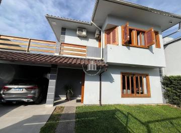 Casa · 197m² · 3 Quartos · 4 Vagas · Casa 3 Quartos com 1 Suíte - Itaguaçu