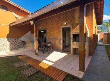 1600091d817b4e932ba79d333511bc.jpeg · Sobrado à venda em Caraguatatuba, Jardim Capricórnio, com 3 quartos, 273,00m²