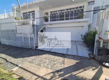 Casa · 336m² · 5 Quartos · 3 Vagas · Casa em Itaguaçu, Florianópolis/SC