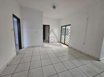 Casa · 298m² · 4 Quartos · 3 Vagas · Casa à venda e para alugar em Campinas, Bosque, com 4 quartos, com 298 m²