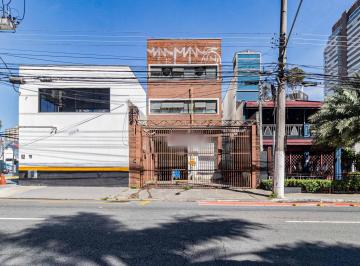 Comercial · 574m² · 3 Vagas · Prédio comercial na Rua Apucarana, N. 1498 • 574 m²