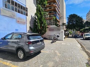 Comercial · 400m² · 6 Vagas · Casa comercial na Rua Castro Alves, N. 520 • 400 m²