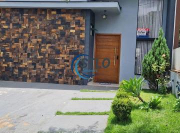 2 · Casa à venda - no Condomínio Golden Park Residence