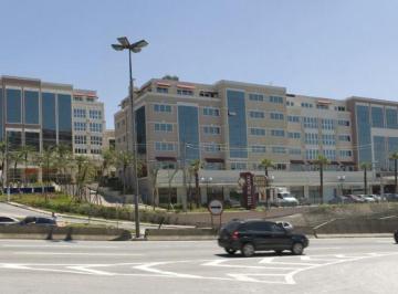 Comercial · 191m² · 5 Vagas · Sala para alugar em Cotia, Granja Viana, com 191.67 m², The Square Open Mall