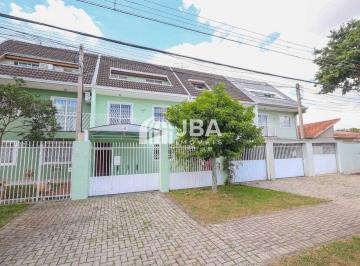 Casa de 4 quartos, Curitiba · TRIPLEX DE FRENTE PARA RUA COM 4 QUARTOS