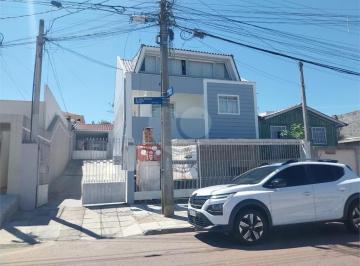 Casa de 6 quartos, Curitiba · Casa com 6 quartos e 255 m² à venda em Novo Mundo, Curitiba