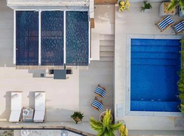 Apartamento · 312m² · 4 Quartos · 4 Vagas · 
                                Barra da Tijuca | Cobertura 4 quartos, sendo 4 suites
             