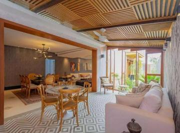 Casa · 288m² · 5 Quartos · 8 Vagas ·
Laranjeiras | Casa 5 quartos, sendo 3 suites
