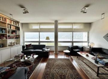Apartamento · 210m² · 4 Quartos · 1 Vaga ·
Lagoa | Apartamento 4 quartos, sendo 1 suite