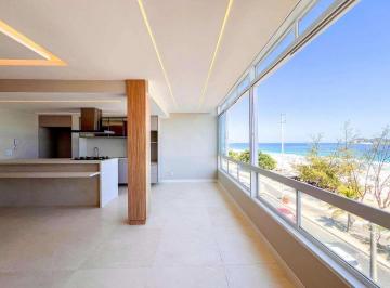 Apartamento · 111m² · 2 Quartos · 2 Vagas · Apartamento frontal mar à venda na Barra da Tijuca Rio de Janeiro