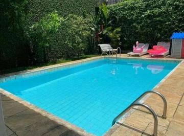 Casa · 280m² · 4 Quartos · 3 Vagas ·
Jardim Botânico | Casa 4 quartos, sendo 3 suites