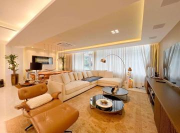 Apartamento · 226m² · 4 Quartos · 2 Vagas ·
Ipanema | Apartamento 4 quartos, sendo 3 suites