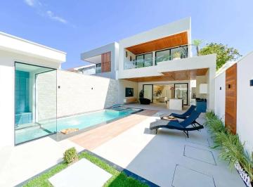 Casa · 420m² · 5 Quartos · 3 Vagas · 
                                Barra da Tijuca | Casa 5 quartos, sendo 4 suites
                  