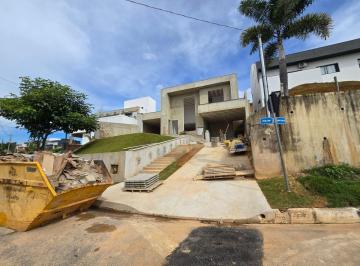 Casa de 3 quartos, Lagoa Santa · Casa com 3 quartos em terreno de 379 m² à venda condomínio Golden Class