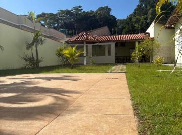 Casa de 3 quartos, Peruíbe · Casa com 03 dormitórios e piscina para Venda, Peruíbe / SP