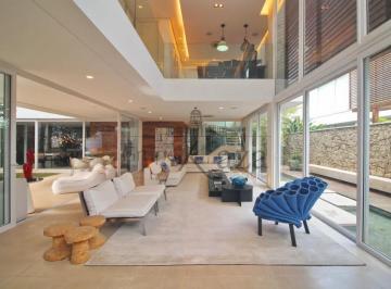 Casa · 688m² · 4 Quartos · 5 Vagas · Casa de Condomínio Altíssimo Padrão - 4 suítes - 482 m² com piscina