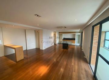 Apartamento · 192m² · 3 Quartos · 4 Vagas · Apartamento - Panamby - 3 Suítes - 192m².