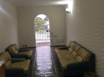 Casa · 650m² · 4 Quartos · 5 Vagas · Casa - Jardim Guedala - 4 Dormitórios - 600m².