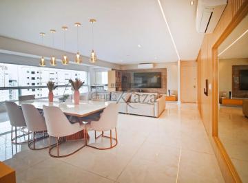 Apartamento · 211m² · 3 Quartos · 3 Vagas · Apartamento - Panamby - 3 Suites - 211m²
