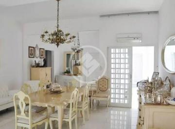 Casa de 3 quartos, Campinas · Casa térrea de 160 m², de área construída, com 3 dormitórios, no bairro Jardim Guanabara em Campinas