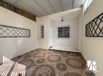 Foto 01 · Sobrado para locação em Camboriú-SC, bairro Areias! 2 quartos, 2 salas, 1 banheiro, 1 vaga de garage
